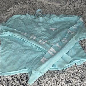 vs pink long sleeve tee